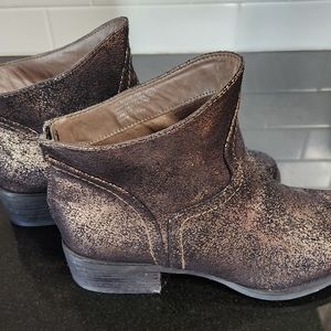 Ankle boots, worn once.  Bronze color. Women's 10.
